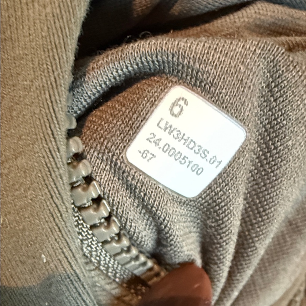 lululemon athletica Defined Relaxed-Fit Full-Zip Jacket - Picture 2 of 5